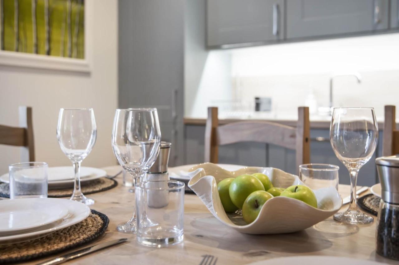 The Woodside Apartments Doune Екстериор снимка